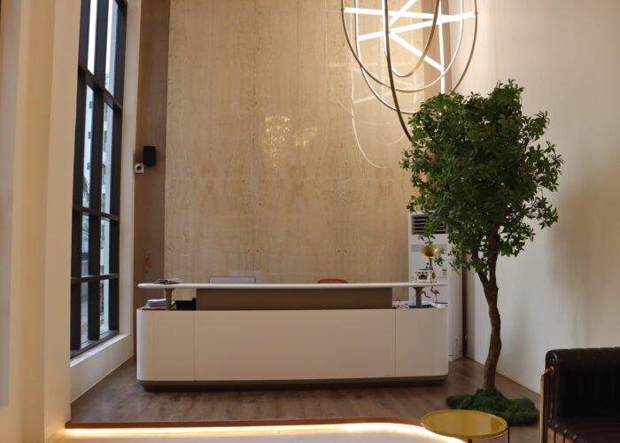 longd_reception_desk